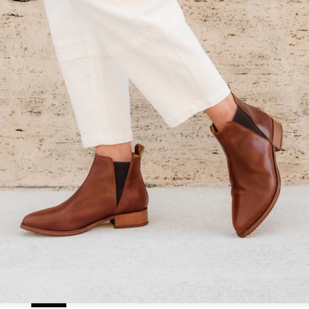 Nisolo Eva Chelsea Boot—New In Box